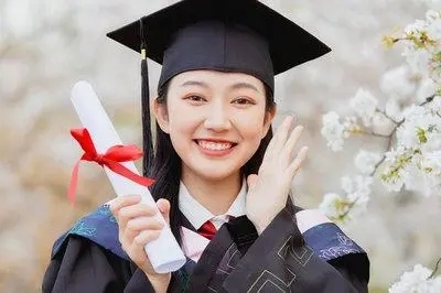 在职研究生报名.jpg 在职研究生报名.jpg