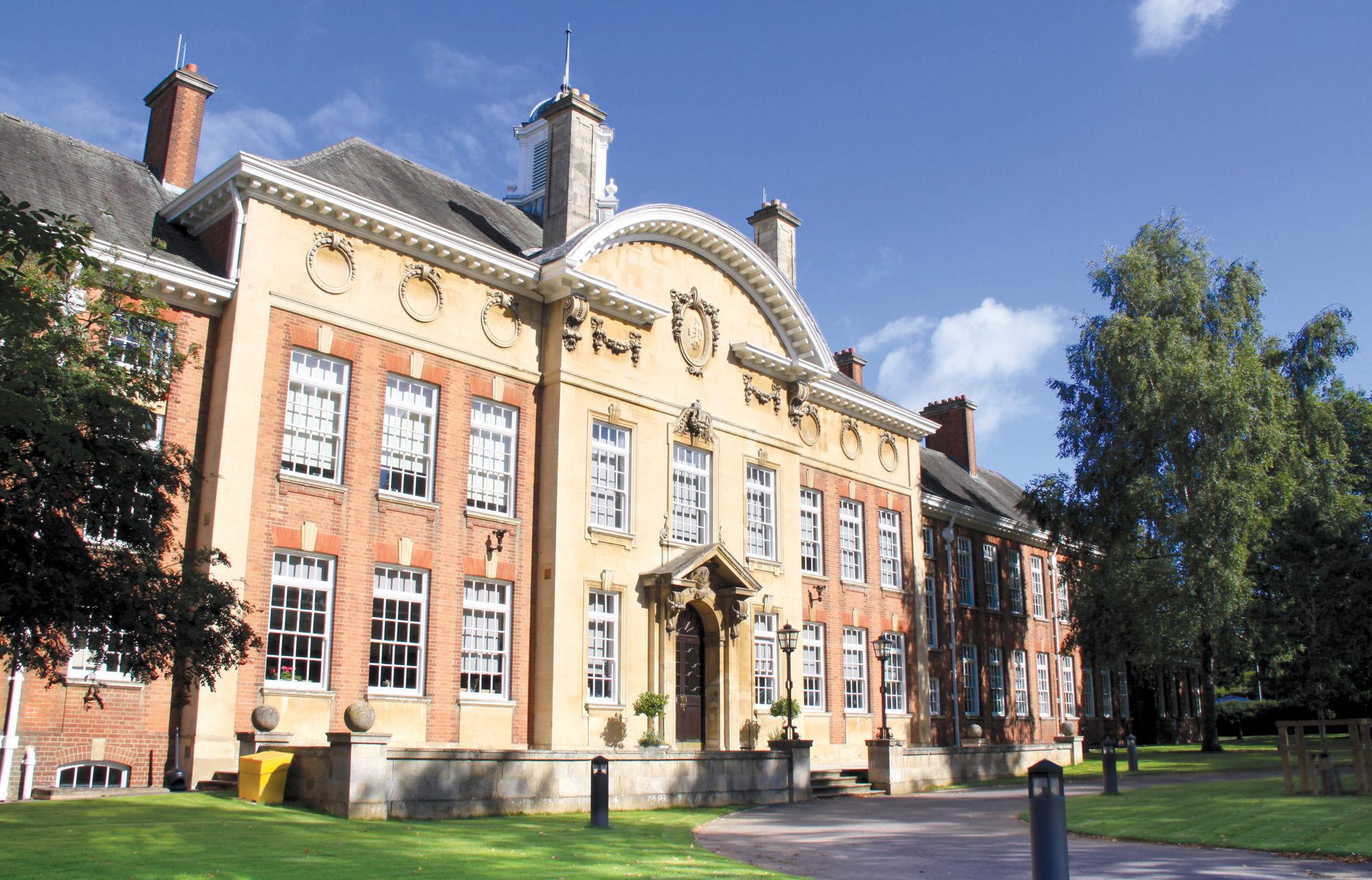 英国北安普顿大学 英国北安普顿大学