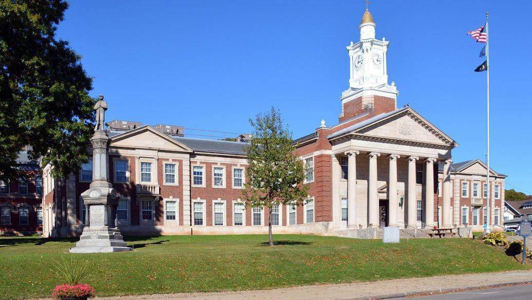 美国邱博学院 美国邱博学院