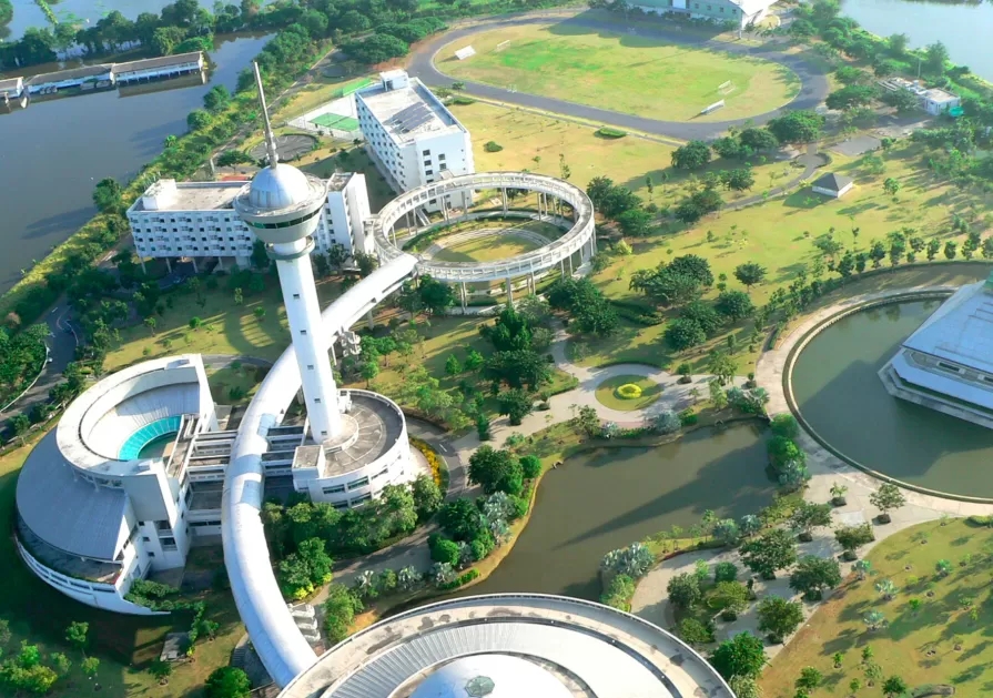 泰国西那瓦国际大学 泰国西那瓦国际大学